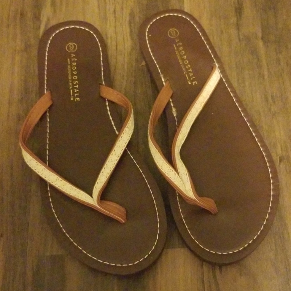 Aeropostale flip flops